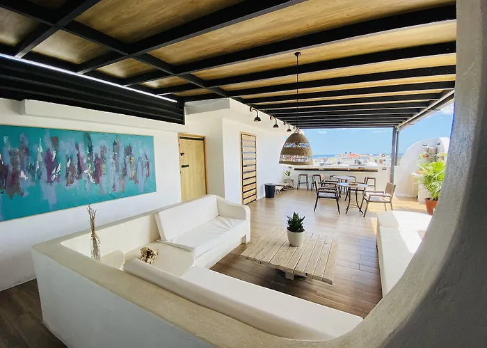 Apartahotel: Ocean Breeze Studios