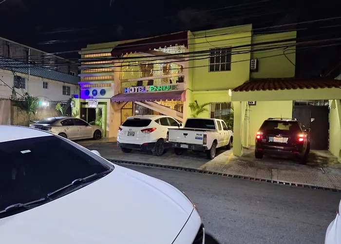 Albergue: Hotel Enrique I Gazcue